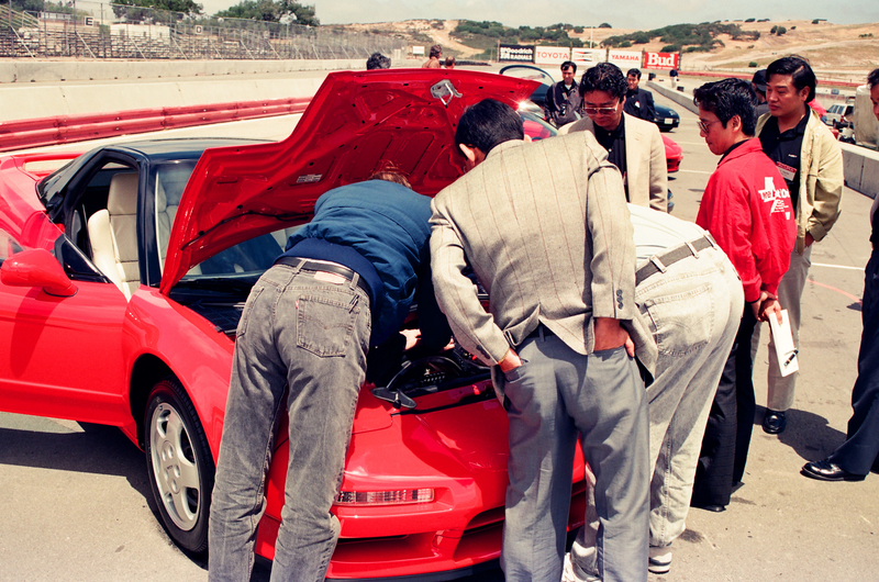 Illustration for article titled Here's A Ton Of Archive Photos And Fun Facts For The Acura NSX's 30th Birthday